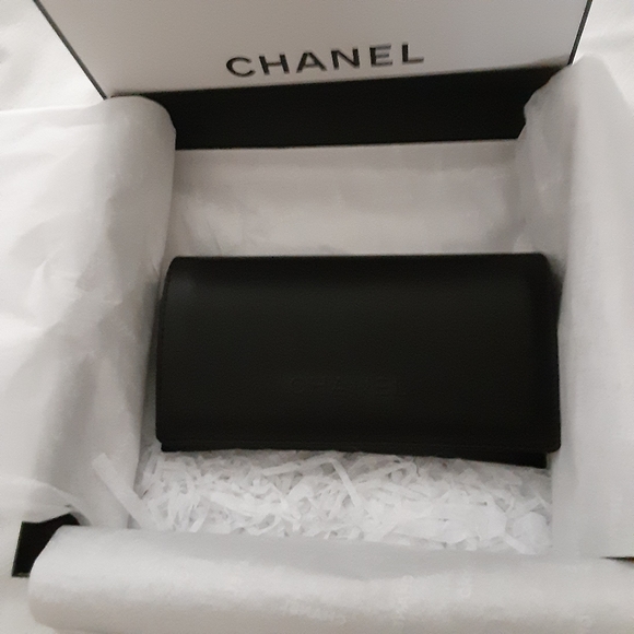 CHANEL Cat Eye Sunglasses - Picture 6 of 9